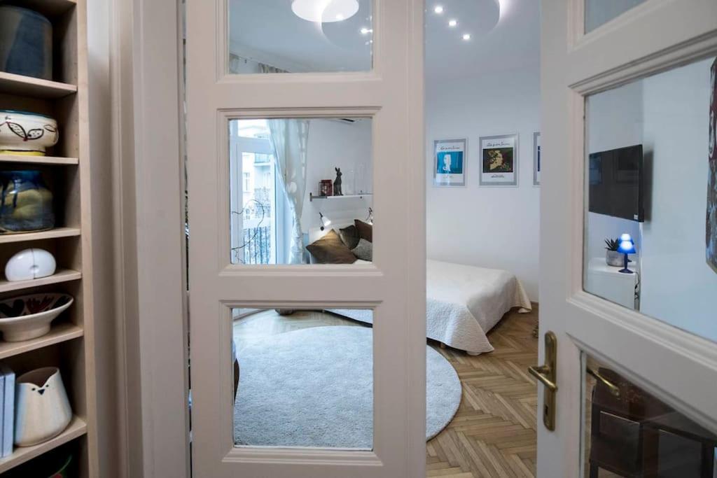 Gorgeous Flat Right Near The City Center 布达佩斯 外观 照片