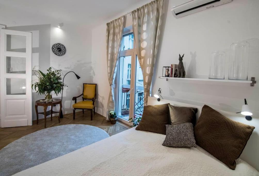 Gorgeous Flat Right Near The City Center 布达佩斯 外观 照片